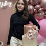A influenciadora Maisa recebe familiares e amigos para celebrar os 12 anos da filha Maria Clara